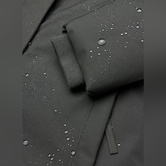 Aritzia Viewpoint Parka - Picture 5 of 5